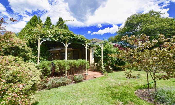 Leura House | Raspberry Terrace of Leura