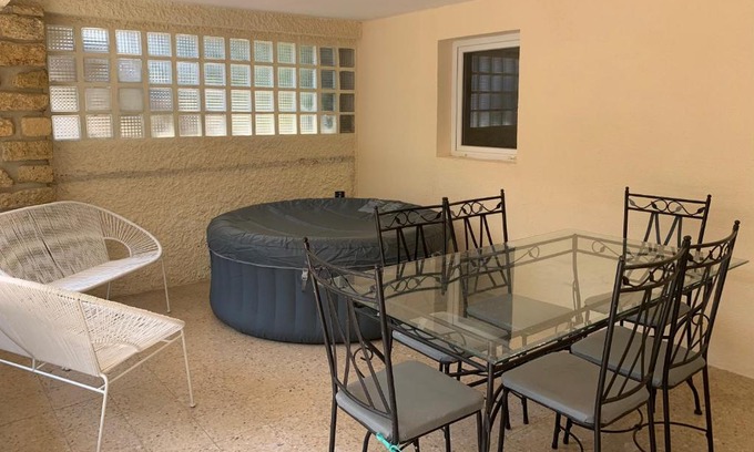 Lancon-Provence Apartment | Ravissant logement avec jacuzzi