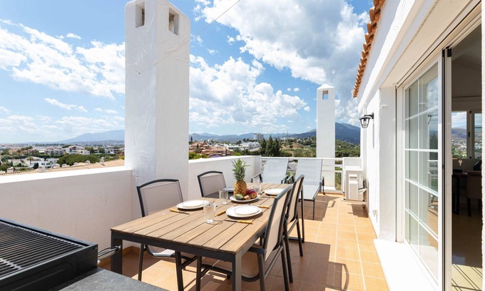 Nueva Andalucia Apartment | RDR301 - PH in Golden Banús with Sea and Mountain views