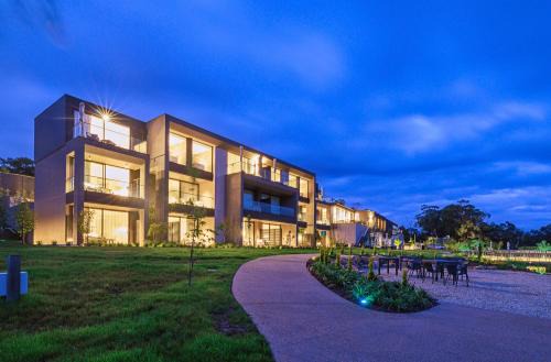 Coldstream Hotel | Re’em Yarra Valley