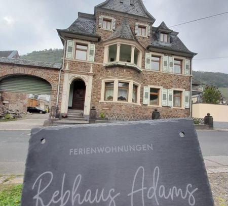 Moselkern Apartment | Rebhaus Adams