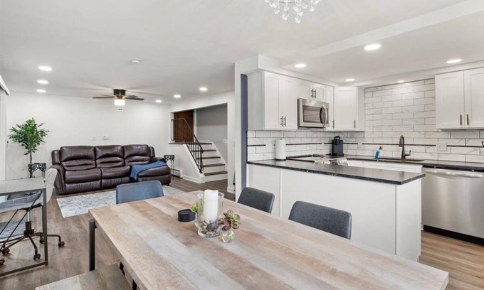 Farmington Apartment | RECENTLY REMODELED! Minutes to Casino, Golfing, Canandaigua Lake, Wineries