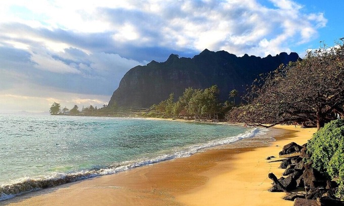 Ka'a'awa House | Recently Update Home!Quiet Beach Community! Come to the Country & Escape Crowds!