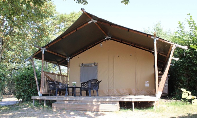 Lathum House | Recharge in nature and escape the hustle and bustle in our safari tent with a luxury bathroom.
