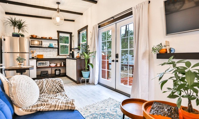 Central Colorado Springs Cottage | Reconnect in the Heart of Downtown at The Golden Egg Cottage. STR-1046