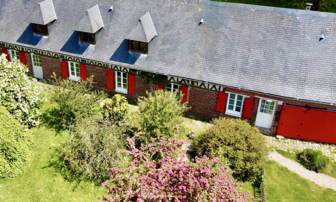 Gueutteville-les-Gres Cottage | RED COTTAGE 4* & BILIARD 5mn from Sea