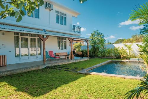 Trou aux Biches Villa | Red Fody Villa