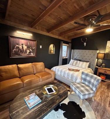 Shreveport House | Red River Carriage House With River View