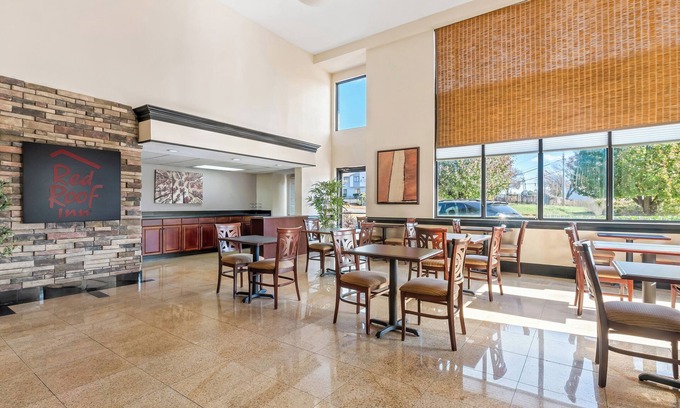 Charlotte Hotel | Red Roof Inn Charlotte - University