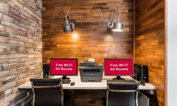 Morton Grove Hotel | Red Roof Inn Morton Grove