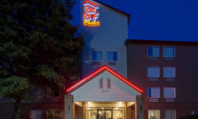 Southwest Raleigh Hotel | Red Roof Inn PLUS+ Raleigh Downtown – NCSU/Conv Center