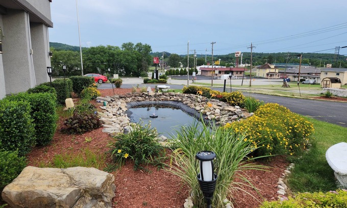 Landisville Hotel | Red Roof Inn & Suites Vineland - Buena