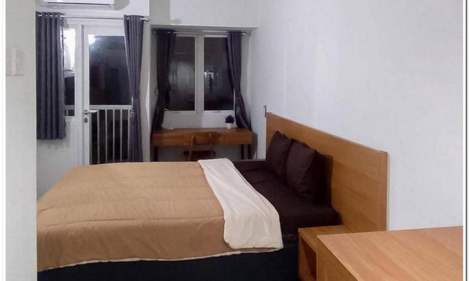 Karawang Apartment | RedDoorz Apartment at Grand Sentraland Karawang