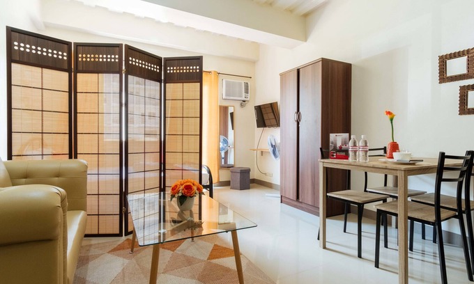 Moonwalk House | RedDoorz @ Kassel Residences Paranaque