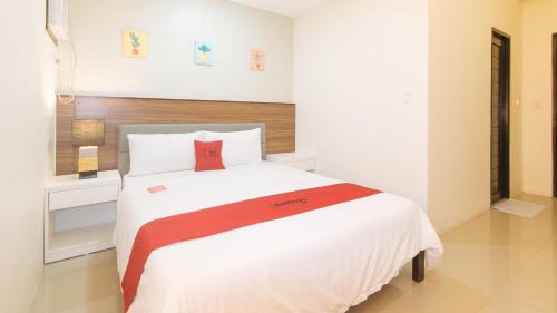 Mandaue Hotel | RedDoorz @ Leoncia Apartelle Mandaue City