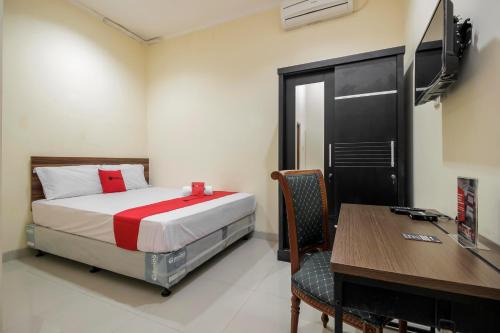 Jakarta House | RedDoorz @ Meruya 2