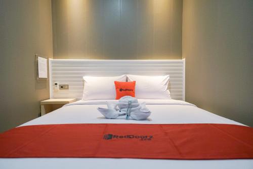 Sukaraja Hotel | RedDoorz near Exit Toll Sirkuit Sentul