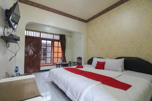 Plaosan House | RedDoorz near Sarangan Lake