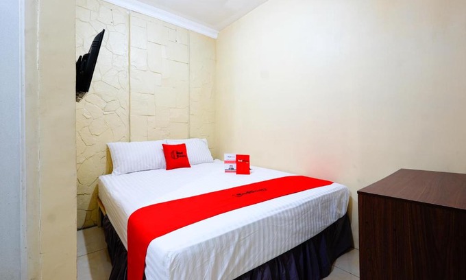 Semarang House | RedDoorz near Universitas Diponegoro Semarang