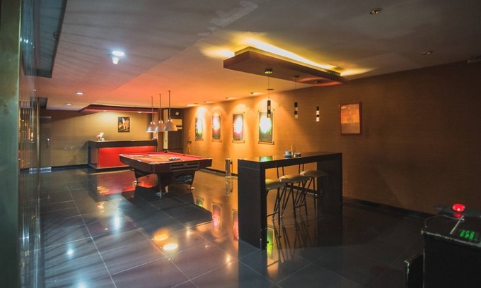 Setiabudi Hotel | RedDoorz Plus near Kampung Gajah 3