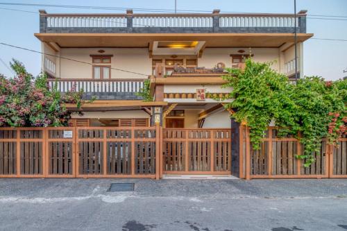Yogyakarta House | RedDoorz Plus near Lempuyangan Station 4