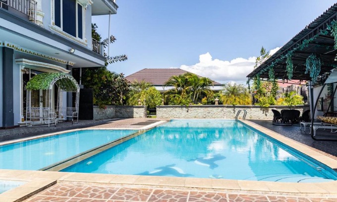 Manado House | RedDoorz Premium @ Sea Residence Manado