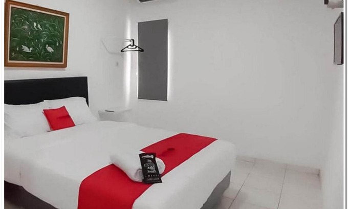 Cibeleng Hotel | RedDoorz Syariah @ Jl Raya Sukabumi