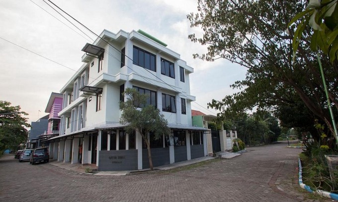 Ketintang House | RedDoorz Syariah near DBL Arena 2