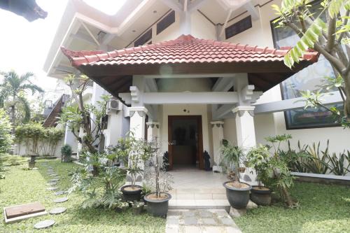 Sidoarjo House | RedDoorz Syariah near Gelora Delta Sidoarjo