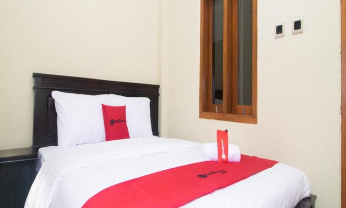Banyuwangi House | RedDoorz Syariah near Universitas 17 Agustus Banyuwangi
