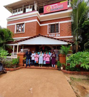 Ganpatipule Bed & Breakfast | Redstone House by Oxystays Hospitality