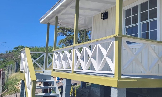 Cades Bay House | Reef View Villa