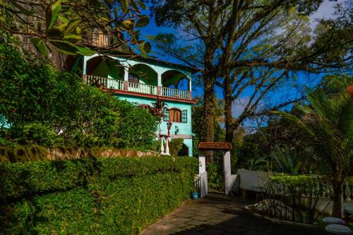 Duque de Caxias House | Refúgio na Serra de Petrópolis simples e acolhedor