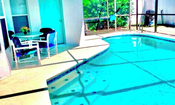 Lindfields Villa | Ref 993PF. Family home, free BBQ. Near Disney. Pet friendly