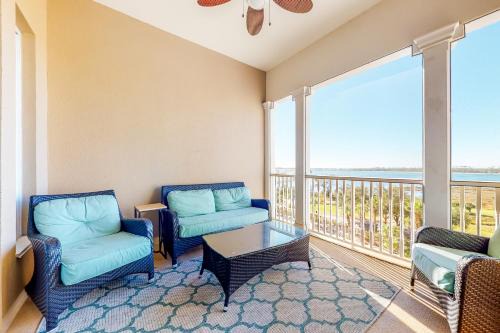Upper Grand Lagoon Apartment | Reflections at Bay Point 611