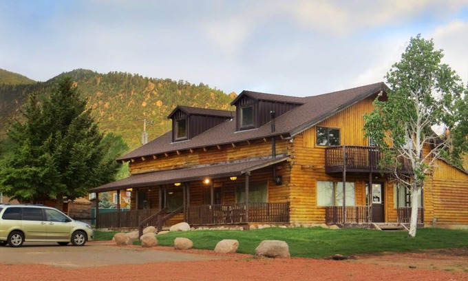 Pine Valley Cabin | Refreshing Reunions, Relaxing Retreats, Room For Everyone!
