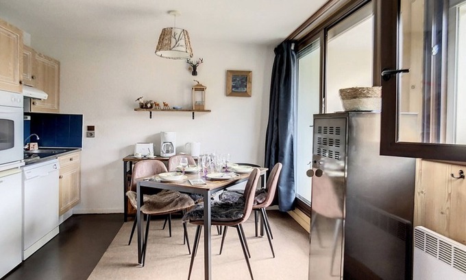 Reberty Apartment | Refurbished Studio · Ski-in/Ski-out · Balcony · Free WiFi