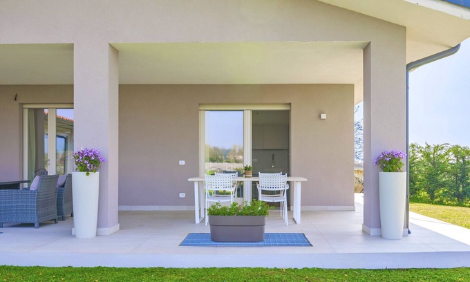 Colà Di Lazise Apartment | Regarda - Lagobaldo Apartment with pool and garden