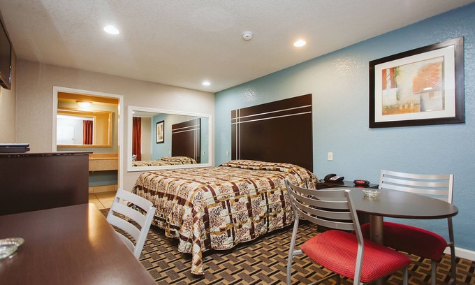 Channelview Hotel | Regency Inn Channelview