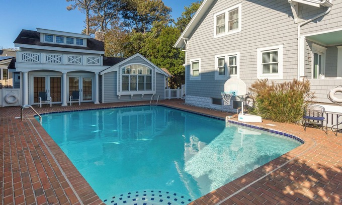 Rehoboth Beach House | Rehoboth Beach Lake Front Private Pool Home Sleeps 12