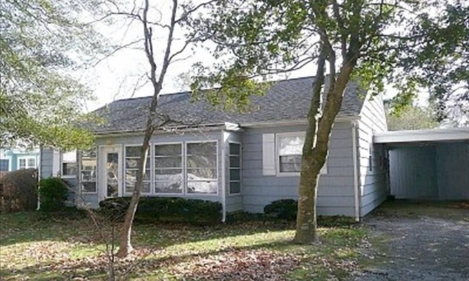 The Pines House | Rehoboth Beach-Steps to Beach Boardwlk & Town