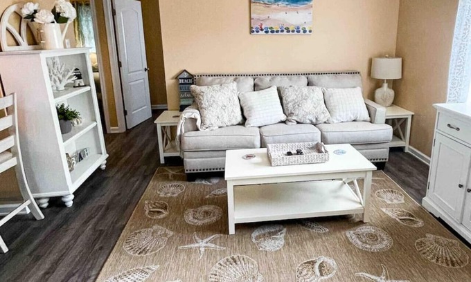 Rehoboth Beach House | Rehoboth Getaway/2bd with Hot Tub/3.7mi beach/outlets