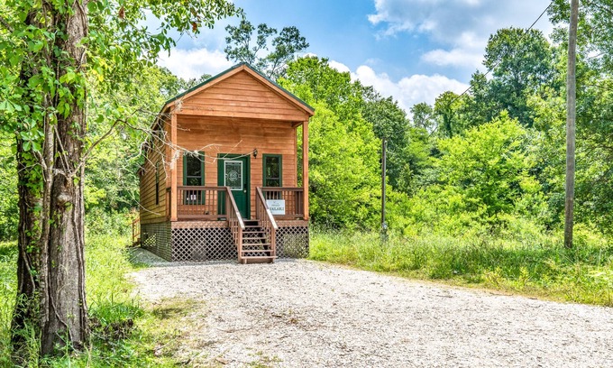 Cleveland Cabin | Relax and Enjoy Tiny Home - 63 Park