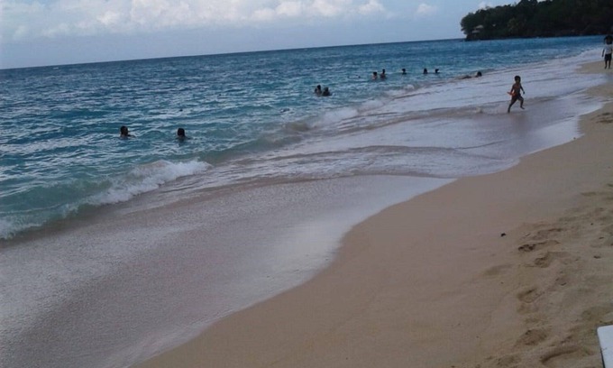 Tower Isle House | Relax and Enjoy Tower Isle/AC/Cable/Free WIFI/HotWater/5 mins drive to the Beach
