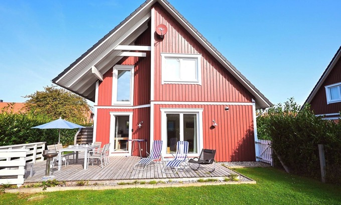 Blekendorf House | "Relax and feel good in the Sechendorf vacation home Solhem!"