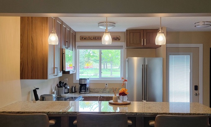 Onamia Condo | Relax and Recharge: Mille Lacs Lake Beach Villa - Completely Remodeled
