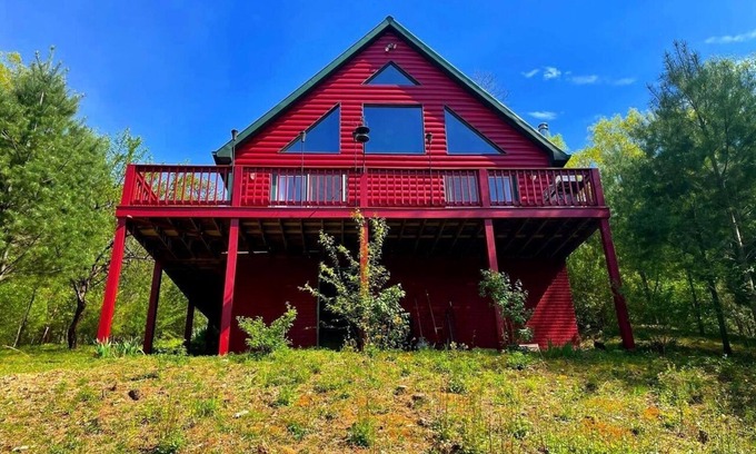 Mathias Cabin | Relax and Unwind in Beautiful West Virginia Cabin