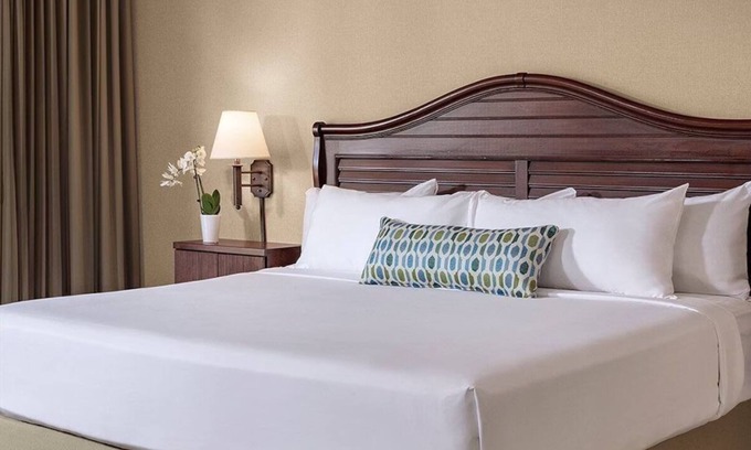 San Diego Hotel | Relax and Unwind! Resort King, Bahia Resort Hotel, Private Beach