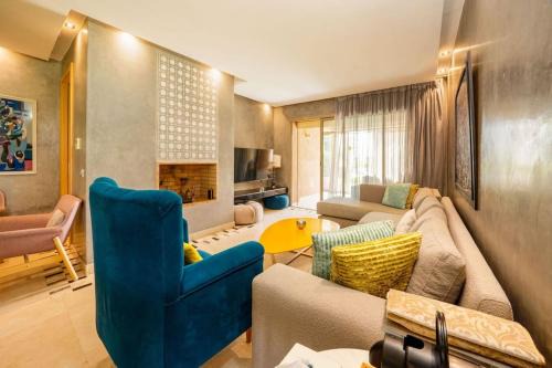 Menara Apartment | Relax Front Of Pool-Golf-Atlas