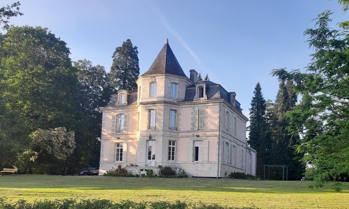 Massignac Other | Relax in a 3* castle in the heart of nature of the Haute-Charente lakes district
